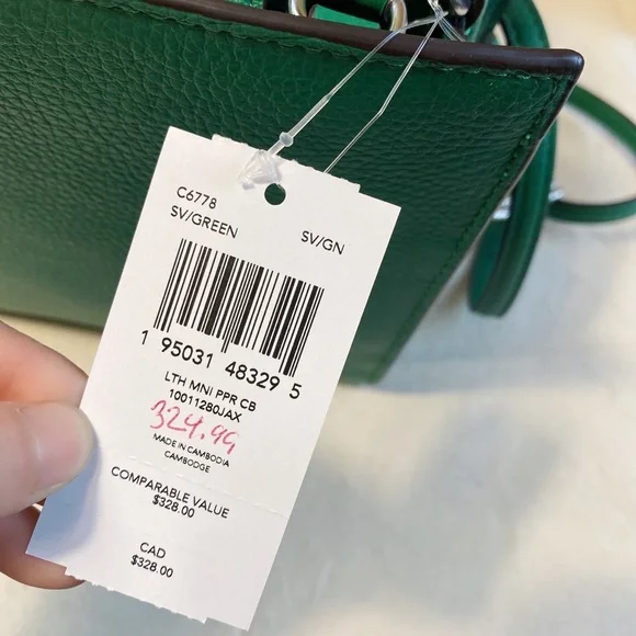 Coach Mini Pepper Crossbody- Tag is no longer attached - Picture 8 of 13